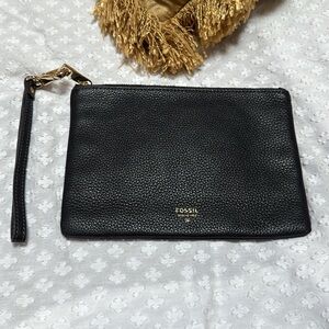 Fossil Pebbled Black Leather Wristlet
